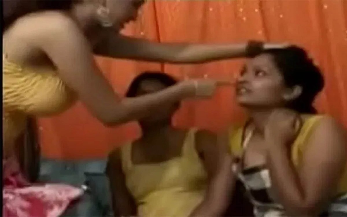 शेयर मार्केटमा काम गर्ने तीन जनाले आफ्नो श्रीमति साटेपछि...