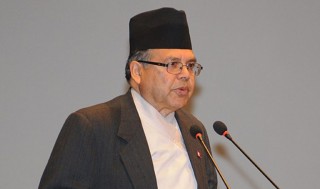 डा. सुरेन्द्र पाण्डेमाथि चितवनमा भएको घटना सुनियोजितः झलनाथ खनाल