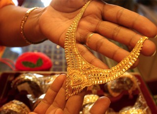 आइतबार बढ्यो सुनको मूल्य, प्रतितोला कति ?