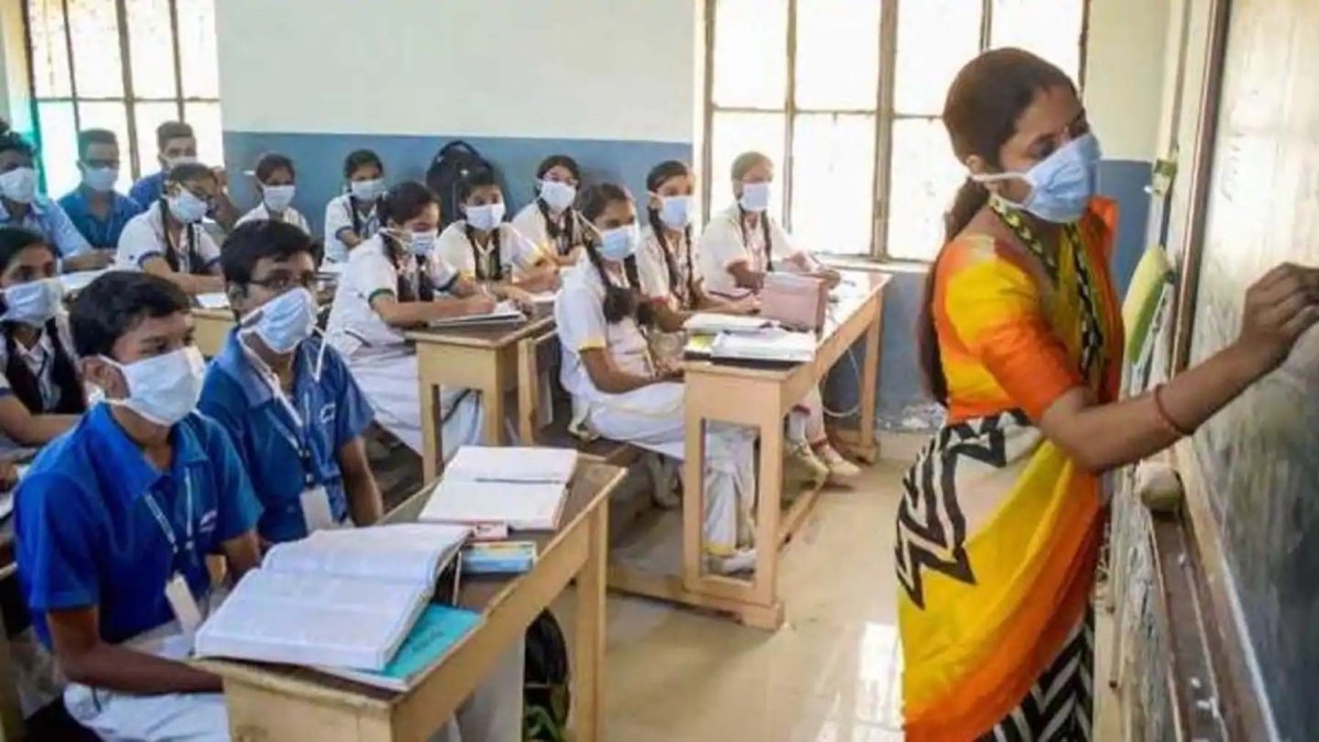 कोरोनाविरुद्धको खोप उपलब्ध नहुँदासम्म दिल्लीका विद्यालय बन्द हुने