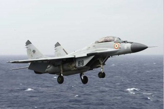 भारतीय नौसेनाको विमान दुर्घटनाग्रस्त