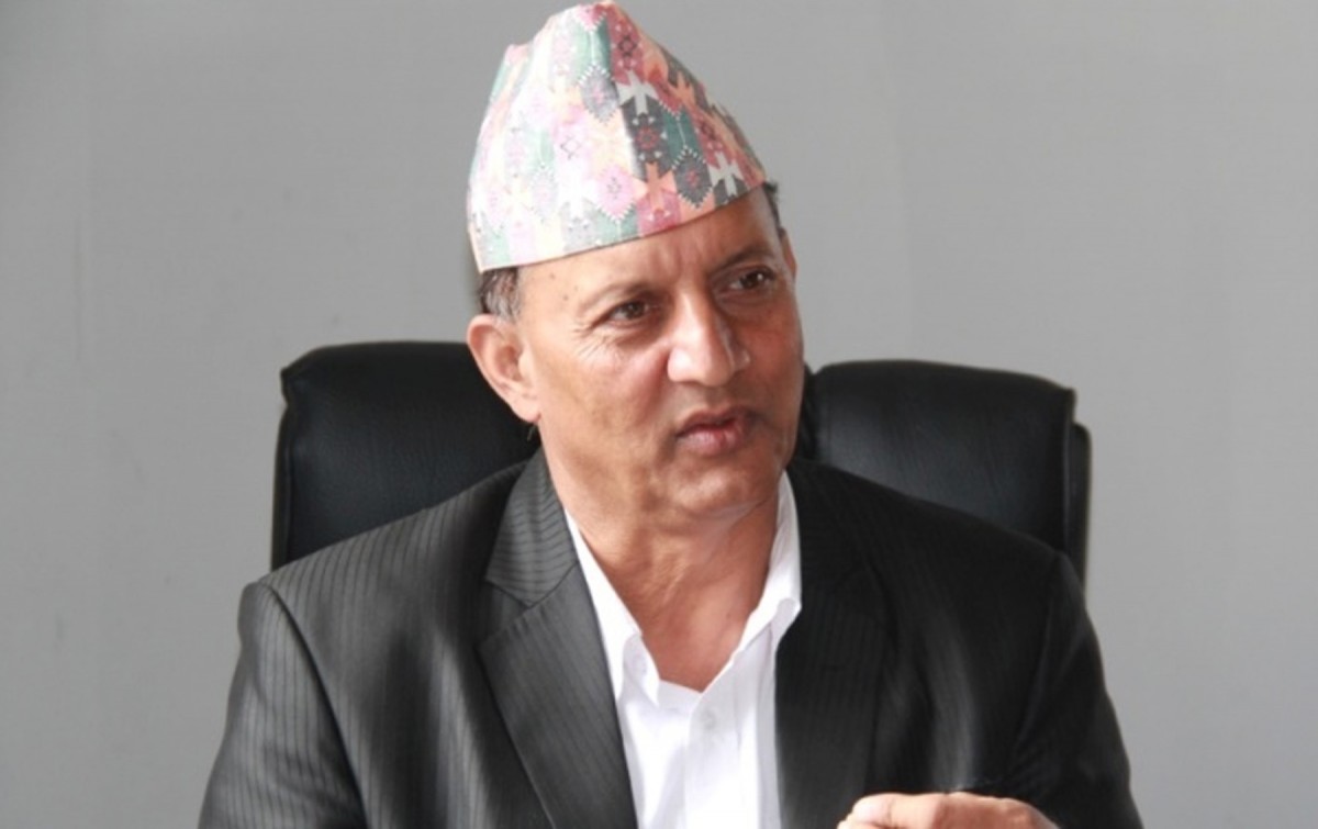 एउटा हातमा राजनीति र अर्को हातमा उद्यम रोजगारीको झण्डा बोकौँ : मन्त्री ढुंगेल