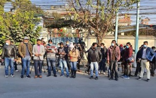 पत्रकारहरुलाई बालुवाटार प्रवेशमा रोक लगाइयो