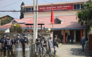 नेकपाको स्थायी कमिटी बैठक : धुम्बाराहीमा सुरक्षा व्यवस्था कडा, सबै पुगे ओली अझै पुगेनन्