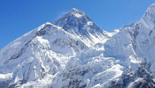 सगरमाथामा ५ आरोहीको मृत्यु, ३ बेपत्ता
