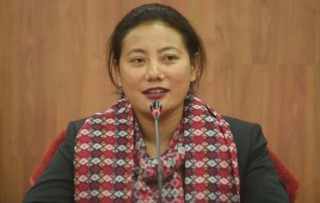 एक रुपैयाँ भ्रष्टाचार गरेको प्रमाण देखाए मन्त्री पदबाट राजीनामा दिन्छु : बीना मगर
