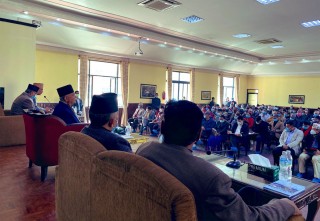 ओलीको अध्यक्षतामा नेकपा केन्द्रीय समिति बैठक सुरू