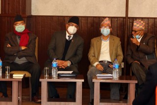 प्रचण्ड-नेपाल समूहको केन्द्रीय कमिटी बैठक जारी