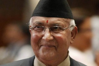 आफुलाई ध्वस्त पार्ने योजनालाई ओलीले यसरी भताभुंग पारिदिए, अझै पनि पूरै टरेन खड्गो 