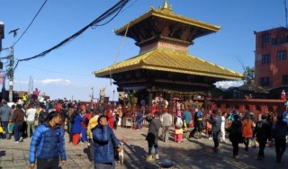 मनकामनामा दर्शनार्थी बढ्दै, एकै दिन पाँच हजारभन्दा बढीले गरे दर्शन  