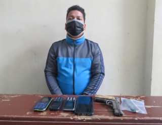 विप्लव समूह जिल्ला ईन्चार्ज हतियारसहित पक्राउ
