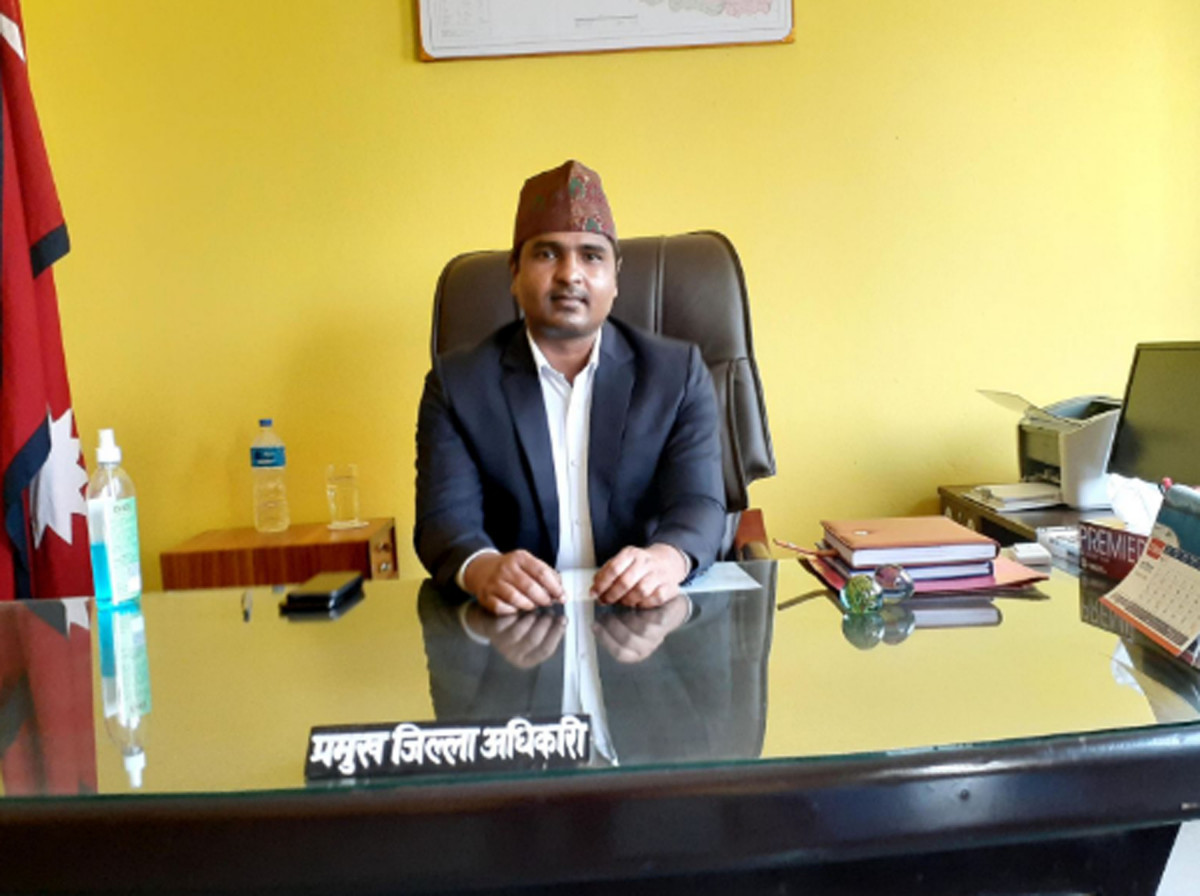 पियनमा फेल हुँदै अधिकृतबाट एकै पटक सहसचिबमा नाम निकालेका राजकुमारको यस्तो छ सफलताको कथा 