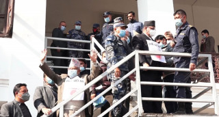 आफुहरु बाहेक ओली संग आधिकारिकता नभएको भन्दै प्रचण्ड-माधवले आयोगलाई बुझाए यस्तो प्रमाण 