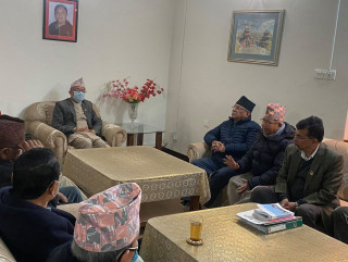 नेपाललाई अध्यक्ष मान्दिन भन्दा भन्दै प्रचण्ड-माधव समूहले निर्वाचन आयोगलाई यसरी पेल्यो