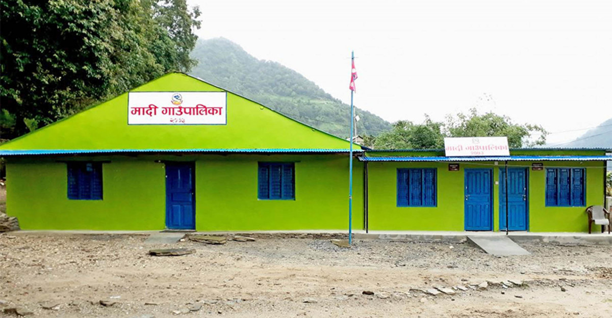 केन्द्र विवादमा गाउँपालिका कार्यालयमा तालाबन्दी