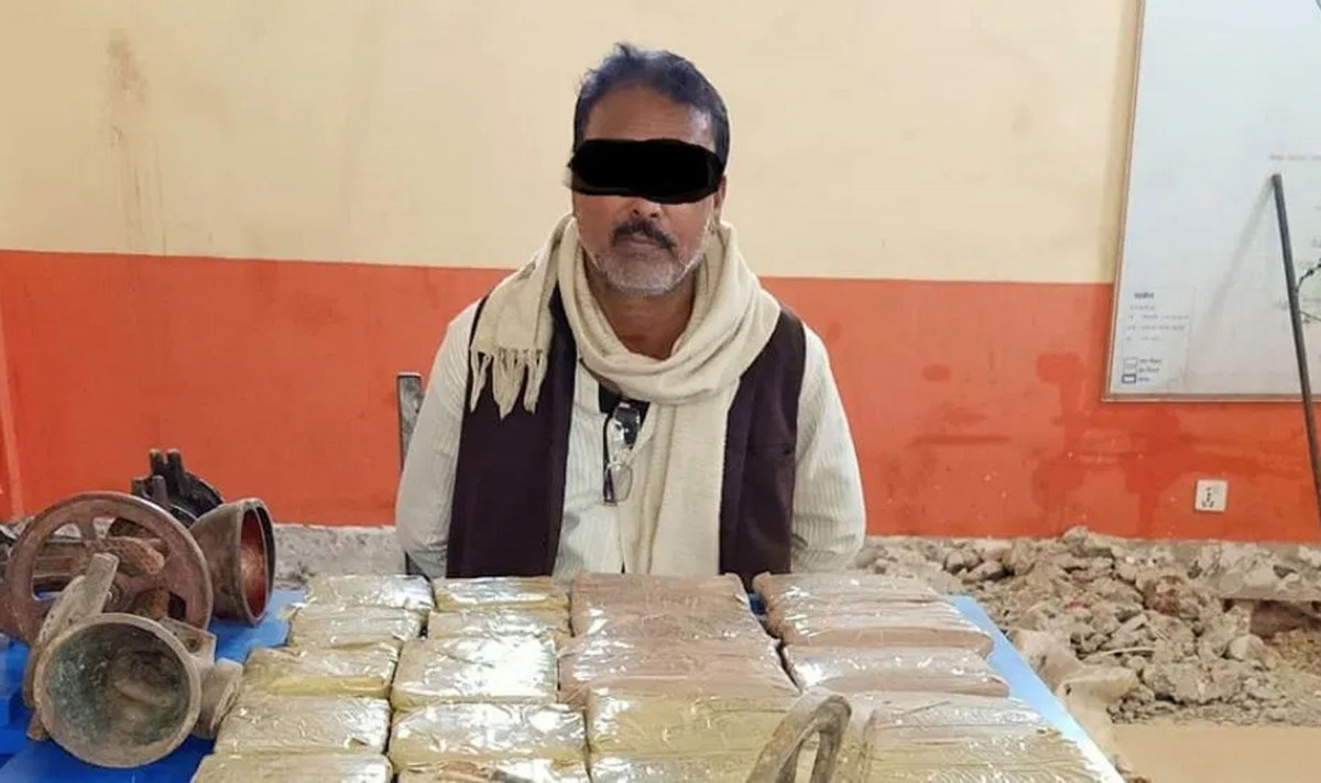 ९ केजी चरेससहित एक जना पक्राउ