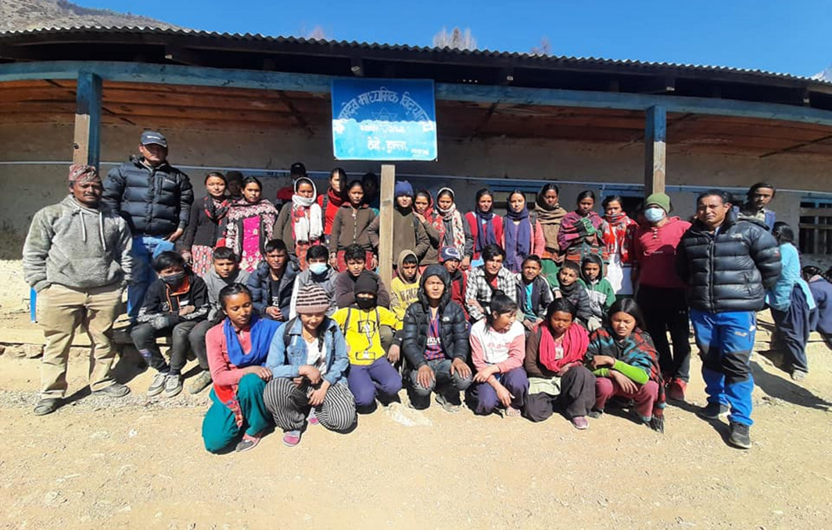 निर्वाचन समाचार : हुम्लाका विद्यालयमा मतदाता शिक्षा कार्यक्रम