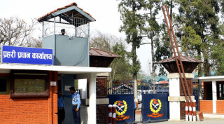 इन्टरपोल मार्फत यस्ता ७७ अभियुक्त्त खोज्दै नेपाल प्रहरी, सवा अर्ब ठग्ने कार्की निशानामा 