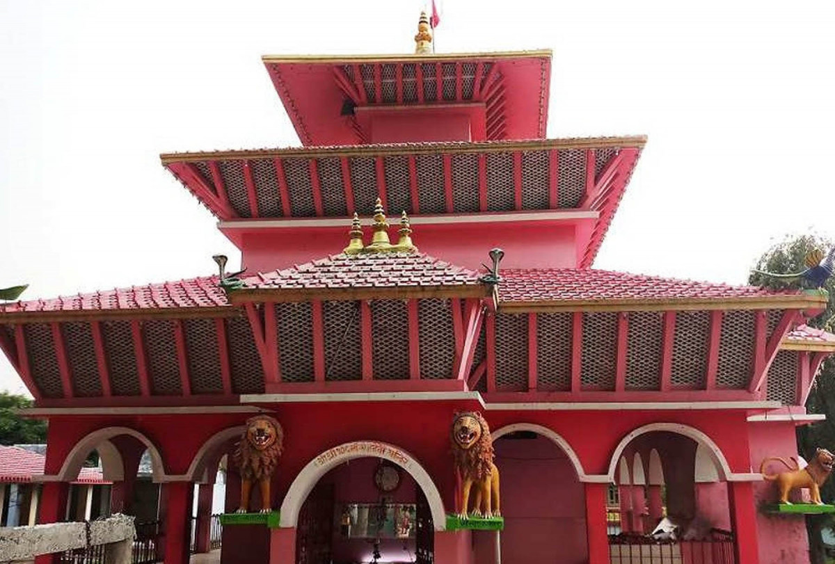 राजदेवी मन्दिर परिसरमा धर्मशाला बन्ने