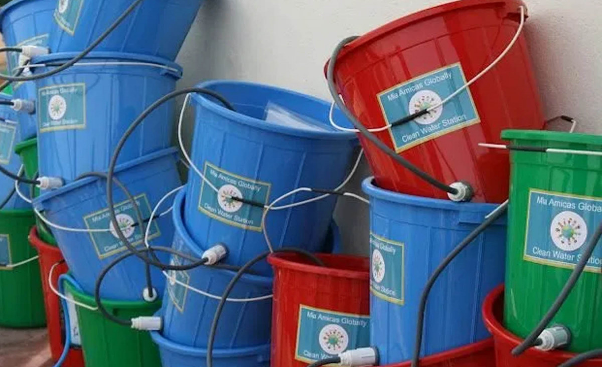 खानेपानीका फिल्टर वितरण