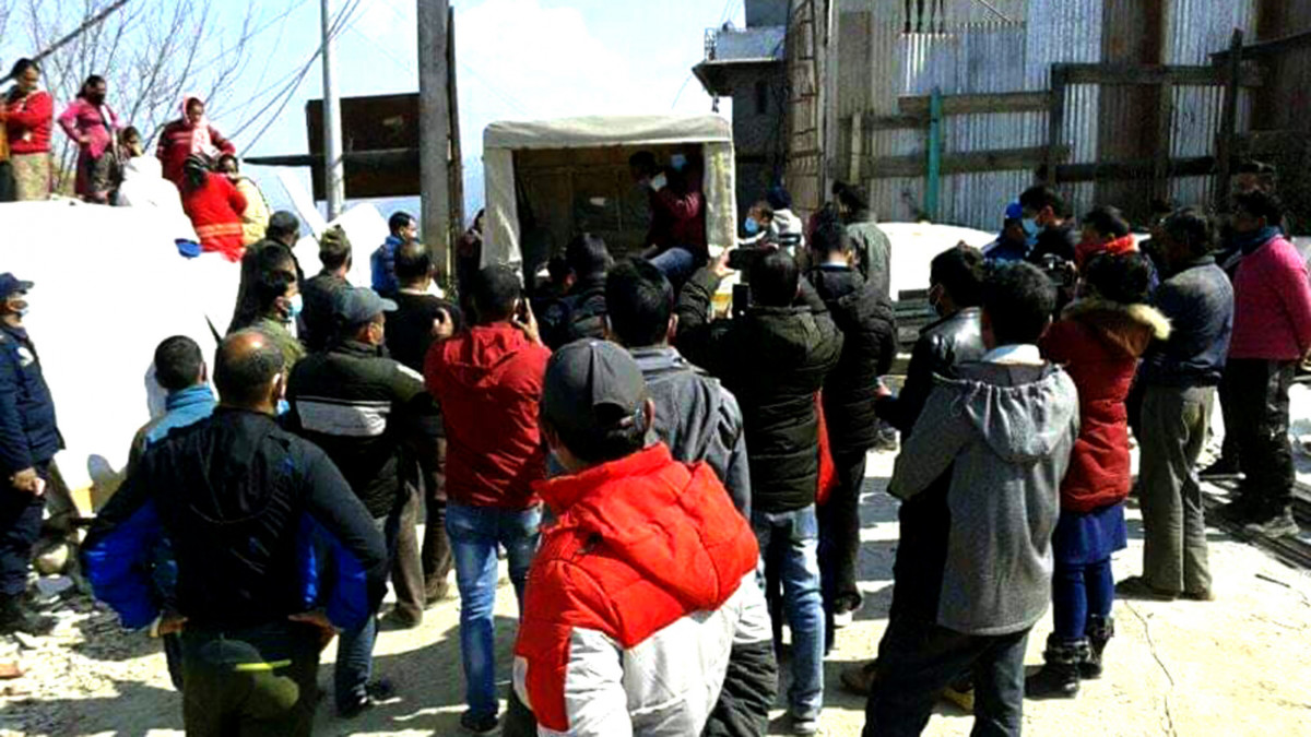 दिनेशले नै बलात्कार पछि हत्या गरेको विश्वास लागे पछि परिवारले भागरथीको गर्यो अन्त्येष्टी 