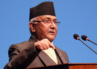 प्रधानमन्त्री ओली आज पनि सभामुख संग रिसले चुर हुँदै संसद भवनबाट रन्किएर फर्किए