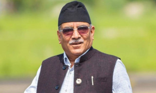 ओलीलाई दिएको समर्थन फिर्ता लिने साईत ज्योतिषीले नजुराएपछि प्रचण्ड चुप लागे !