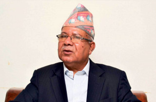 गुम्ला त माधव नेपालसहित १४ सांसदको पद ?