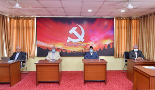 धुम्बाराहीमा २ घण्टादेखि वार्ता जारी, भित्रभित्रै के पकाउँदैैछन् ओली-नेपाल ?