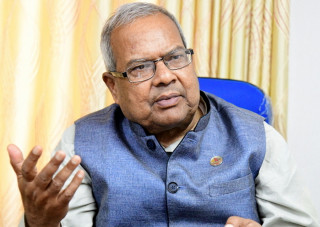 माग सम्बोधन गर्न प्रधानमन्त्री ओली सकारात्मक भएको पाएका छौ तर तत्काल सत्तामा जाँदैनौ : लक्ष्मणलाल कर्ण