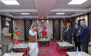 ओलीले देखाए राजपाले दिने, बालुवाटारमा को-को बसेर लेनदेनको हर-हिसाब गरे ?