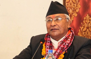एमालेलाई नयाँ ढङ्गले व्यवस्थित र पुनर्गठन गर्दै अघि बढ्छौँ : मन्त्री श्रेष्ठ