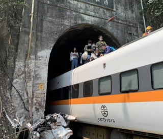 ताइवानमा ट्रेन दुर्घटना, कम्तीमा ३६ जनाको मृत्यु