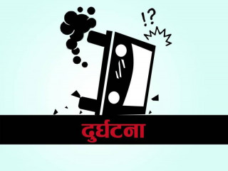 बिजुलीको पोलमा मोटरसाइकल ठोक्किँदा चालकको मृत्यु