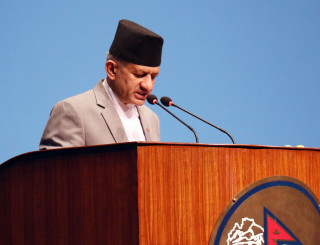 प्रधानमन्त्रीको अमेरिका भ्रमणबारे जानकारी गराउन एमालेको माग