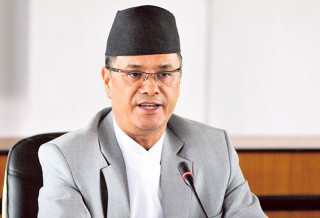 बहिर्गमनको दबाबमा प्रधानन्यायाधीश