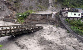 बाढी र पहिराको पीडा के खाने भन्ने चिन्ता थपियो