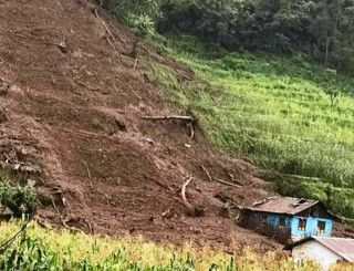 पहिरोले पुरेर रोल्पामा एक बालकको मृत्यु , वृद्धा बेपत्ता