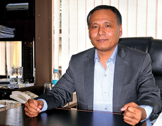 ओलीले मिल्क्याएका कुलमान घिसिङलाई देउवा सरकारले यसरी दिदैछ विद्युत् प्राधिकरणको चाबी