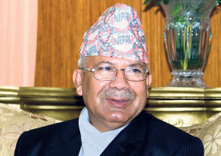 व्यस्तताका कारण माधव नेपाल पक्षीय केन्द्रीय कमिटीको बैठक स्थगित