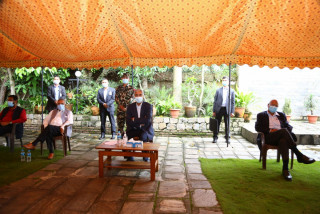 देउवा निवासमा सुरु भयो कांग्रेस पदाधिकारी बैठक, को-को छन् सहभागी ?