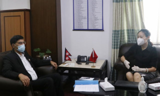 अर्थमन्त्री र चिनियाँ राजदूतबीच शिष्टाचार भेट, नेपालले थप १६ लाख डाेज खाेप चाँडै प्राप्त गर्ने