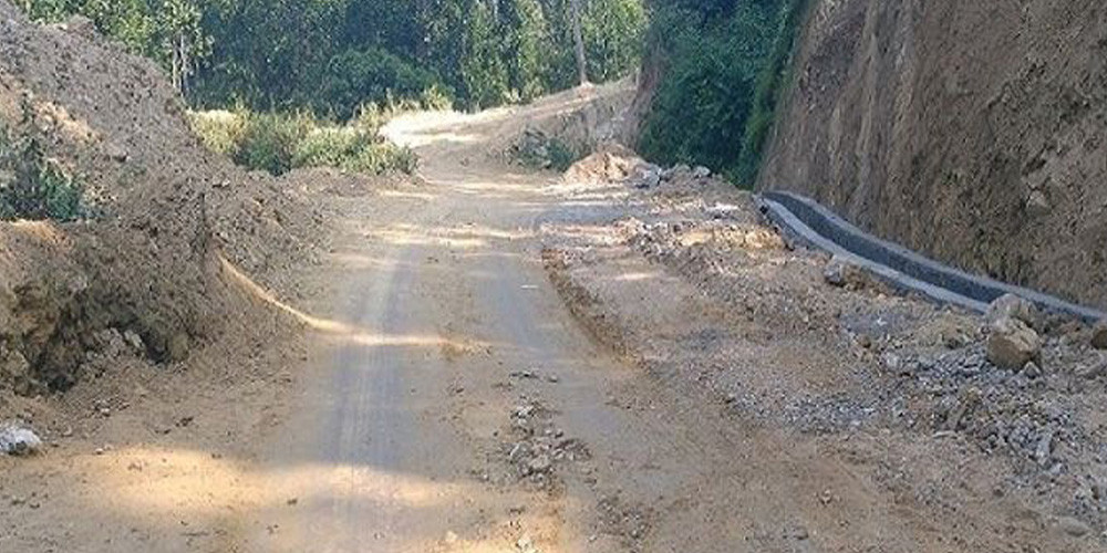 वर्षातले बिग्रिएका ग्रामीण सडक खुलाइँदै