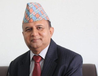 मुख्यमन्त्री पोखरेलले राजीनामा नदिने, अदालतको आदेश कुर्ने