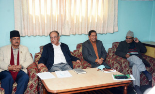 पेरिसडाँडामा माओवादी केन्द्रको स्थायी समिति बैठक  जारी