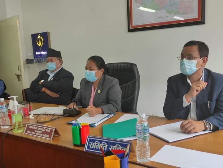 राज्यमन्त्री श्रेष्ठलाई शिक्षा समितिले दियो यस्तो निर्देशन, होम सेन्टरबाटै परीक्षा