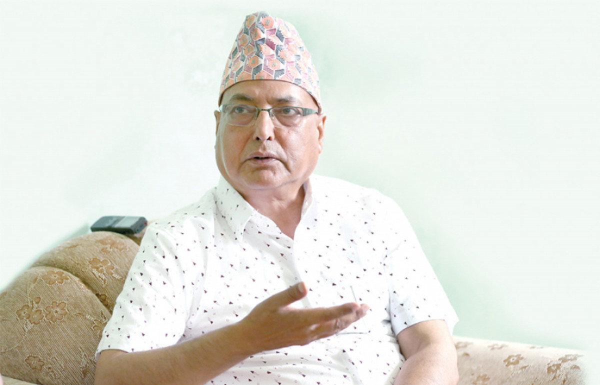 माधव नेपालले धाेका दिएकाे भन्दै प्रदीप नेपालले छाडे माधवको साथ