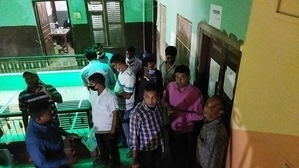 करार नियुक्ति माग्दै कन्ट्रायक्ट शिक्षकले तताए आन्दोलन