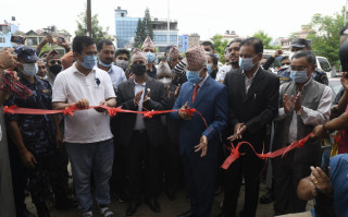 माधव नेपालको पार्टी कार्यालय आजबाट संचालनमा, नेपालले गरे उद्घाटन