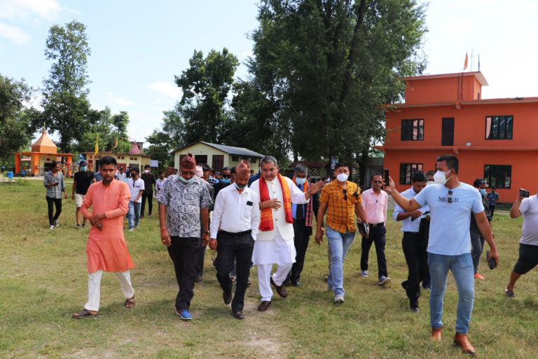 प्रसाई बने मोटिभेशनल स्पिकर, अरुको विरोध गर्नुको साटो आफै मेहनत गर्नु भन्दै दिए यस्तो टिप्स